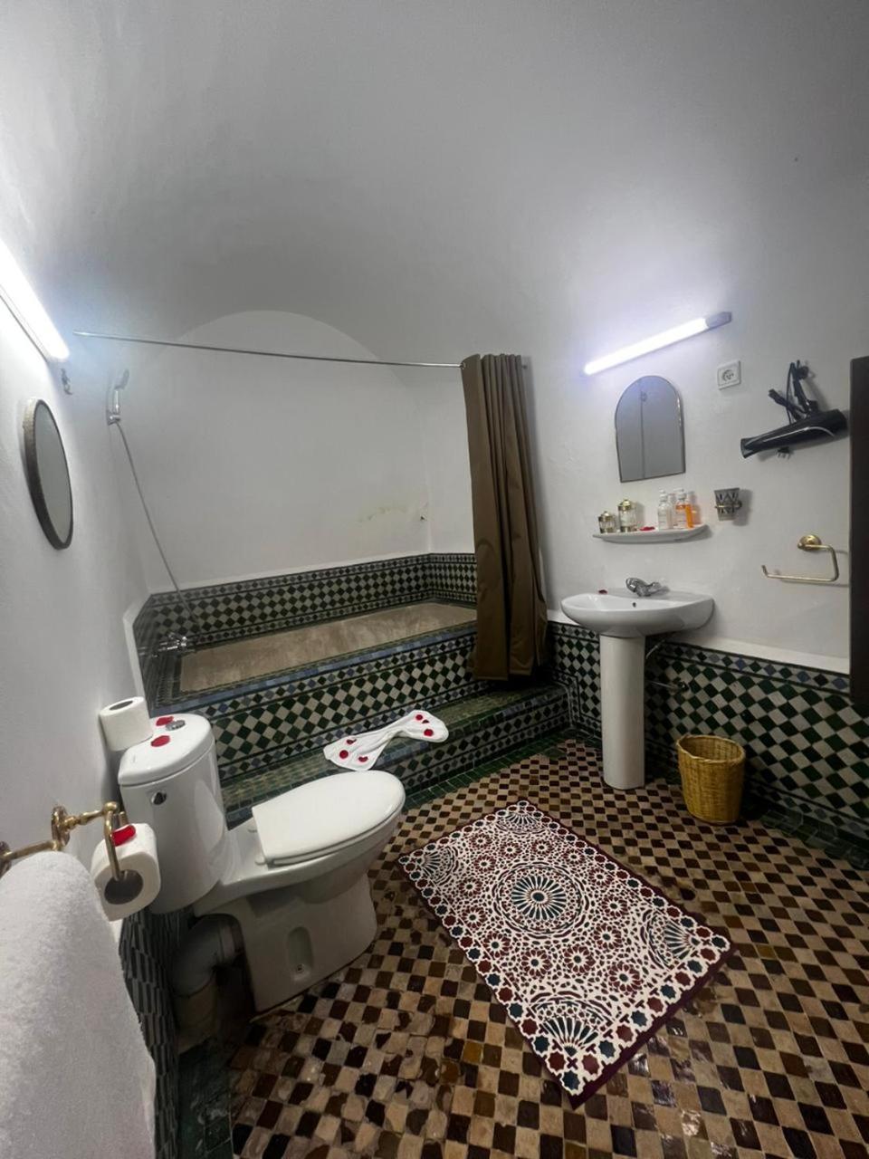 Dar Sydney Bed & Breakfast Маракеш Екстериор снимка
