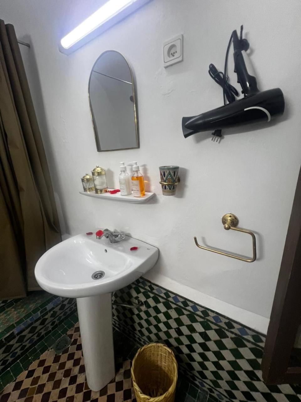 Dar Sydney Bed & Breakfast Маракеш Екстериор снимка